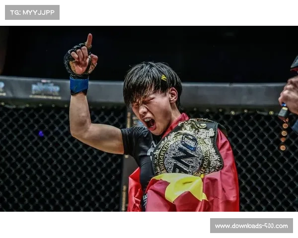 内蒙古拳手曲鹏本土作战击败印度选手，将WBC金腰带留在中国